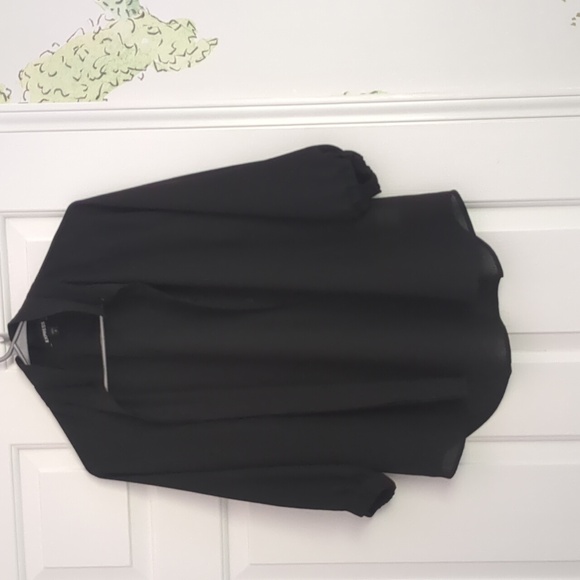 Black Express top - Picture 2 of 4